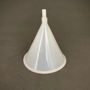 funil plastico boca fina cristal Código:1052